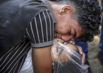 Israel mató en Gaza  a más de un centenar de palestinos e hirió a unos 500 en tan solo un día, el martes 22 de julio de 2025. Foto:  EFE  Mohammed Saber