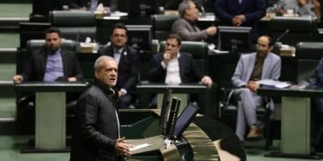 Masoud Pezeshkian_Irán instalaciones nucleares