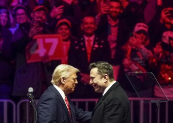 Donald Trump y Elon Musk durante un mitin en Washington D.C. el 19 de enero de 2025. Foto: EFE/EPA/WILL OLIVER.