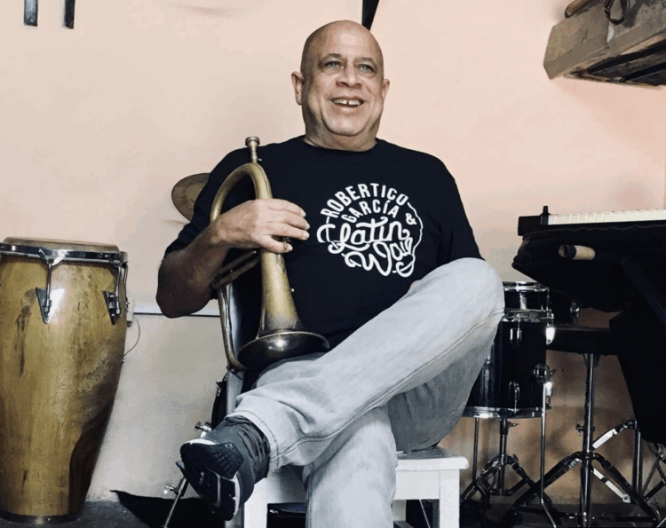 Robertico García y su Latin Way FB