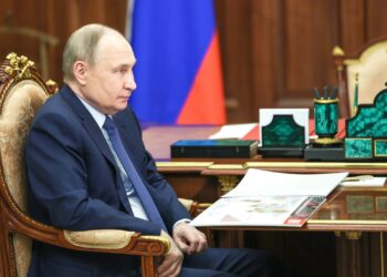 El presidente ruso, Vladímir Putin, en su despacho en el Kremlin  el 17 de julio de 2025. Foto: EFE/EPA/MKHAIL METZEL / SPUTNIK / KREMLIN POOL.