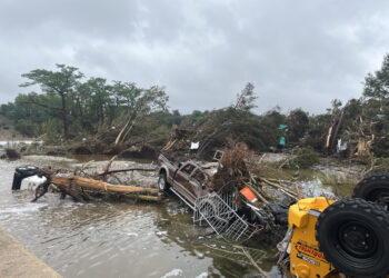 Escombros ocasionados por las inundaciones en el área de Kerrville, Texas. Foto: EFE/Alejandra Arredondo.