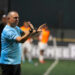 Los resultados de Yunielys Castillo al frente de la selección absoluta cubana de fútbol ha sido desatrosa. Foto: Tomada de JIT.