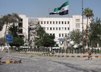 Daños en el Ministerio de Defensa de Siria como consecuencia de los ataques de Israel a Damasco, el 16 de julio de 2025. Foto: Mohammed Al Rifai / EFE / EPA.