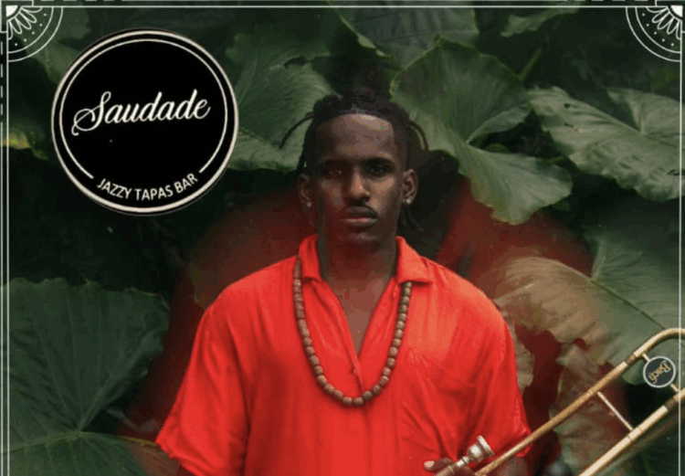 el negro toca trombón