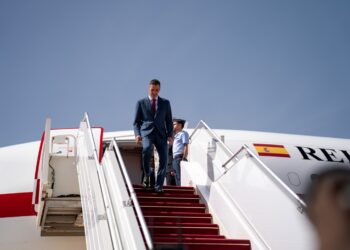Sánchez al llegar a Maurinatia el pasado 16. Hoy, aterrizó en Santiago de Chile. Foto: BECHIR EL MALUM/EFE/EPA.