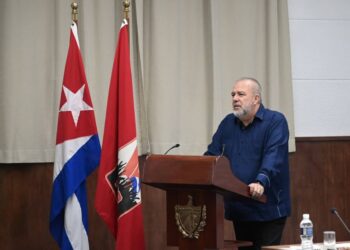 El primer ministro cubano Manuel Marrero aborda el programa económico de su Gobierno durante el X Pleno del Comité Central del Partido Comunista (PCC). Foto: @MMarreroCruz / X.