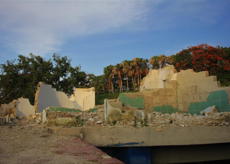 El antiguo anfiteatro del Parque Lenin está hoy en ruinas. Foto: Frangel De la Torre.