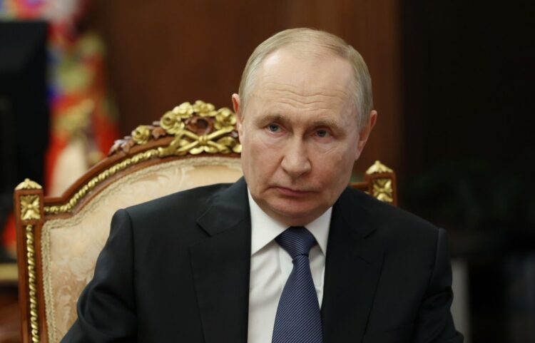 El presidente ruso, Vladimir Putin, en una reunión con su gabinete en el Kremlin, Moscú, el 27 de agosto de 2025. Foto: VYACHESLAV PROKOFYEV / SPUTNIK / KREMLIN POOL / EFE / EPA.