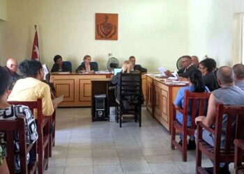Juicio por delitos de malversación que provocaron pérdidas por unos 100 millones de pesos a una empresa estatal en Sancti Spíritus. Foto: Escambray.