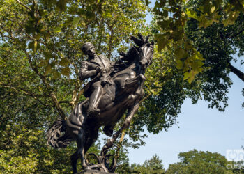 Estatua de José Martí en el Parque Central de Nueva York. Foto: Kaloian.