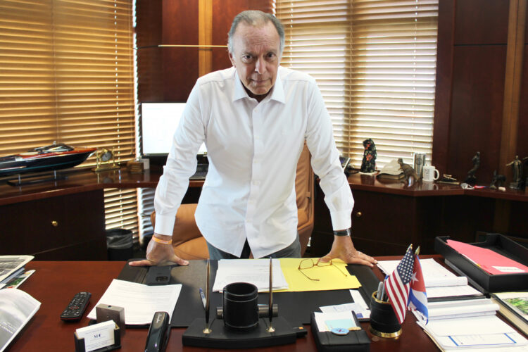 Mike Fernández