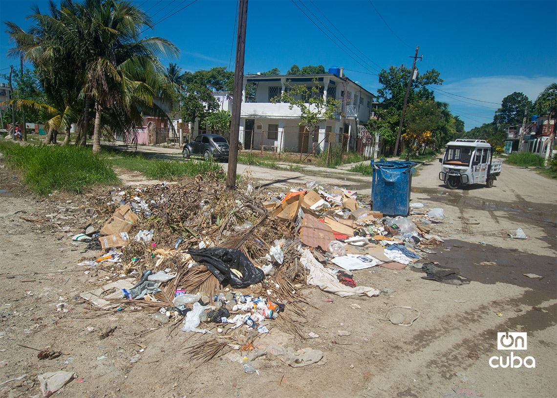 Calle Colón, reparto Martí, La Habana. Foto: Otmaro Rodríguez.