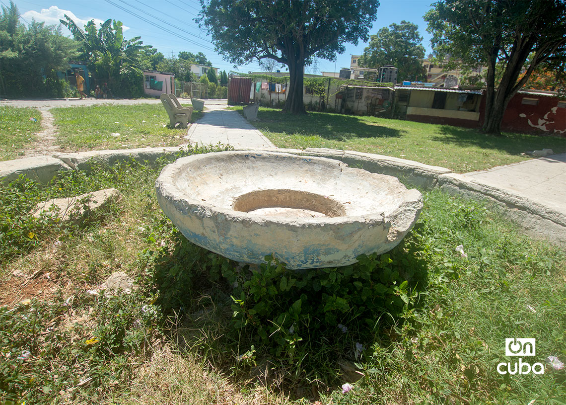 Parque en el reparto Martí, La Habana. Foto: Otmaro Rodríguez.