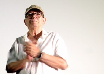 Silvio Rodríguez en la presentación de la serie Ruta ADN Cuba en la sala Chaplin, el jueves 28 de agosto de 2025.   Foto: AMD.