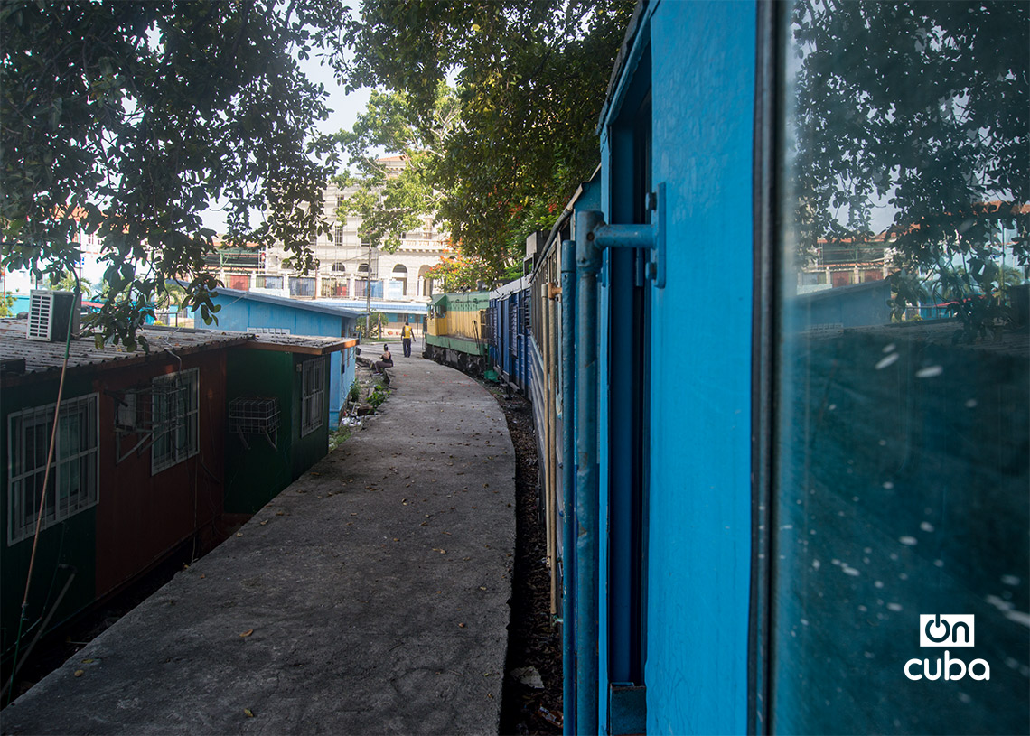 Departure of the train to Guanabo Beach, in East Havana. Photo: Otmaro Rodríguez.