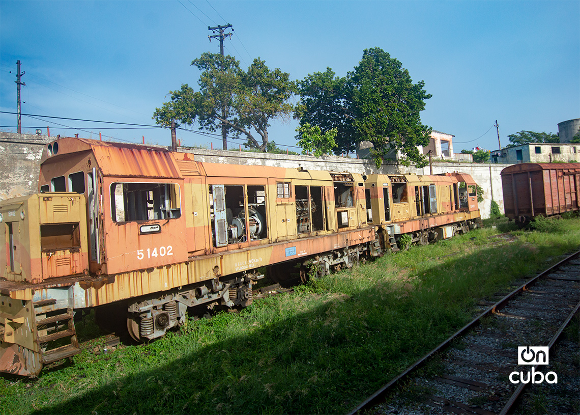 View from the train to Guanabo Beach, in East Havana. Photo: Otmaro Rodríguez.
