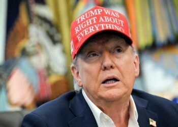 Donald Trump en la Oficina Oval de la Casa Blanca, el 22 de agosto de 2025. Foto:  EFE/EPA/ANNABELLE GORDON / POOL..