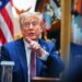Donald Trump durante una reunión de su Gabinete en la Casa Blanca. Foto: EFE/EPA/AARON SCHWARTZ / POOL.