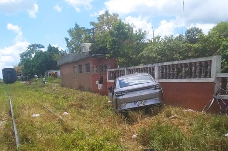 Usuarios de las redes se refirieron a la falta de señalizaciones en el lugar del impacto. Foto: Periódico Artemisa - Oficial