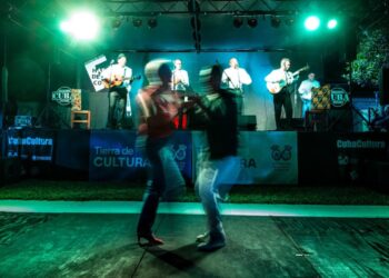 El Septeto Santiaguero puso al público a bailar durante la clausura de CubaCultura. Foto: Cortesía de Héctor Garrido.
