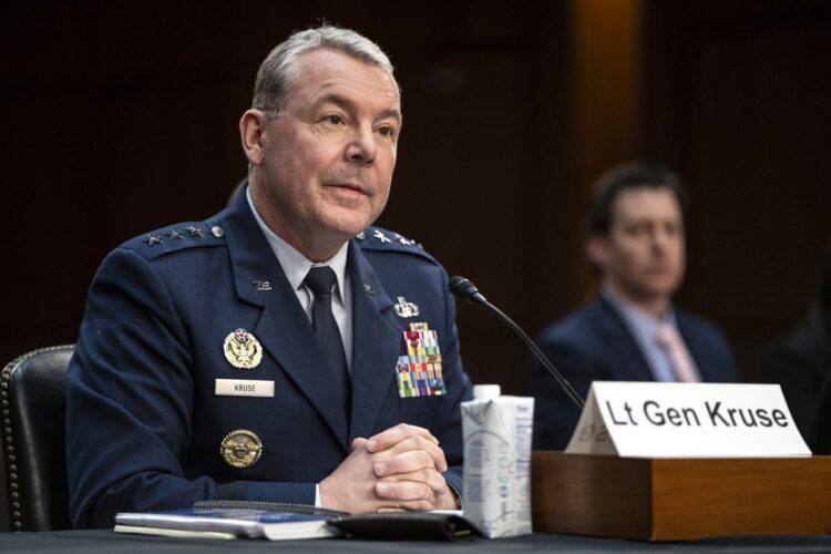 Teniente general Jeffrey Krus, hasta ahora al frente de la agencia de inteligencia militar. Foto: @cmclymer