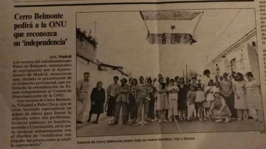 Recorte de prensa de la época en el que aparecen los vecinos de Cerro Belmonte, con su nueva bandera como territorio independiente de España / Tomado de El Español / Archivo. 