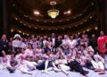 Una foto de la Compañía tras su actuación en el Teatro Real de Copenhague. Foto: Ballet Nacional de Cuba - BNC oficial.