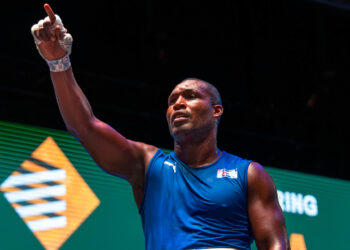 Julio César La Cruz aseguró bronce en el Mundial de Liverpool, su séptima presea en citas del orbe. Foto: Jacob Hammond/World Boxing.