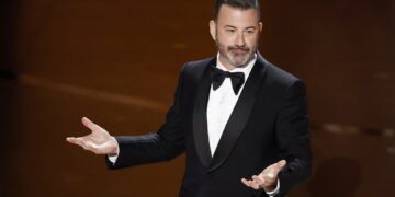 El presentador Jimmy Kimmel. La cadena ABC anunció este miércoles que retirará del aire "indefinidamente" su programa debido a sus comentarios sobre Charlie Kirk. Foto: EFE/ EPA/ Caroline Brehman ARCHIVO.