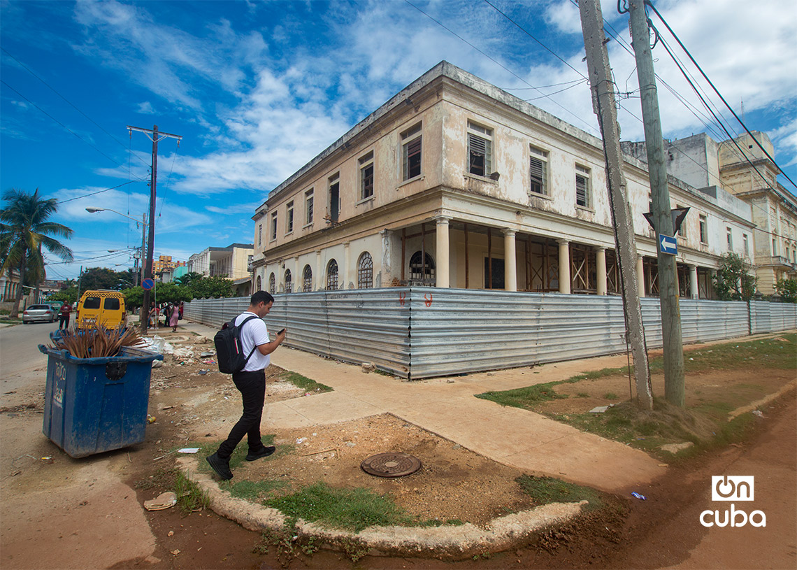 Casa donde murió el Mayor General Máximo Gómez, en una esquina del parque habanero Gonzalo de Quesada. Foto: Otmaro Rodríguez.