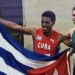 Robiel Yankiel Sol celebra su victoria en Nueva Delhi junto a la plata, Kotukov. Foto: DeporCuba.