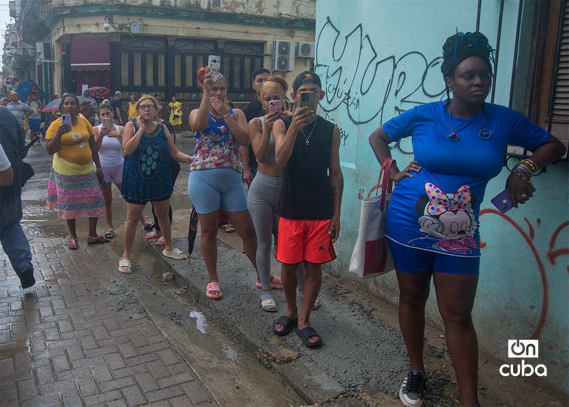 Procesión de la Virgen de la Caridad del Cobre por Centro Habana, el 8 de septiembre de 2025. Foto: Otmaro Rodríguez.
