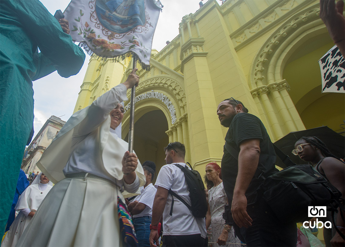 Procesión de la Virgen de la Caridad del Cobre por Centro Habana, el 8 de septiembre de 2025. Foto: Otmaro Rodríguez.