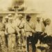 La Expedición del Three Friends desembarcó  al amanecer del día 8 de Septiembre de 1896. El grupo en la imagen está compuesto por los Generales Ruis Rivera, y Castillo Duany; Martí El Inglesito, Donato Soto y Villalón. La donante fue María Gómez Carbonell, educadora y fundadora de Cruzada Educativa Cubana, según la fuente, el perfil de Facebook Recorriendo la historia de Cuba.