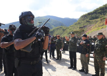 Nicolás Maduro en un acto con militares venezolanos la pasada semana, en Caracas. Foto:  Palacio de Miraflores /EFE.