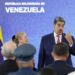 Maduro, acompañado de la primera dama, Cilia Flores, habla al final de una rueda de prensa en Caracas. Foto: Miguel Gutierrez/EFE.