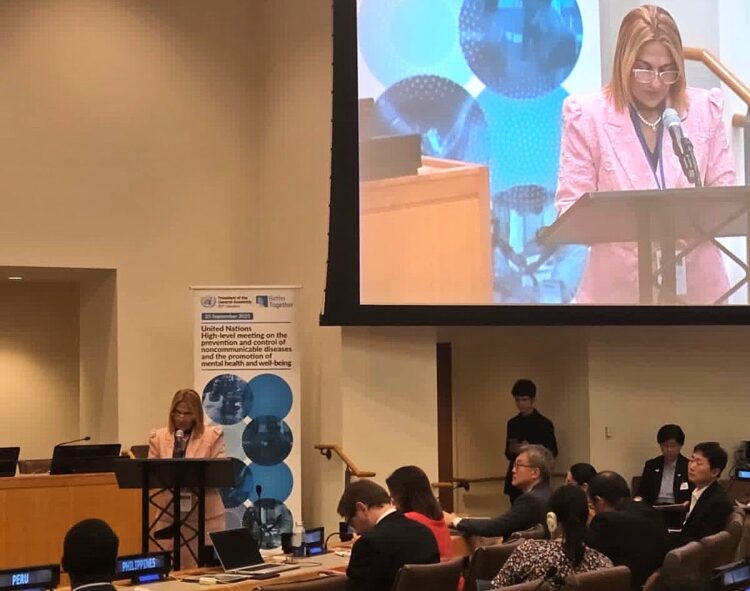 La viceministra Cruz en una reunión de Alto Nivel en ONU sobre "Prevención y control de Enfermedades No Transmisibles y la Promoción de la Salud Mental y el Bienestar". Foto: @TaniaMCruzHdez