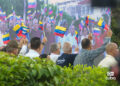 Según informes oficiales habrían participado más de 50 mil personas. Foto: Otmaro Rodríguez.