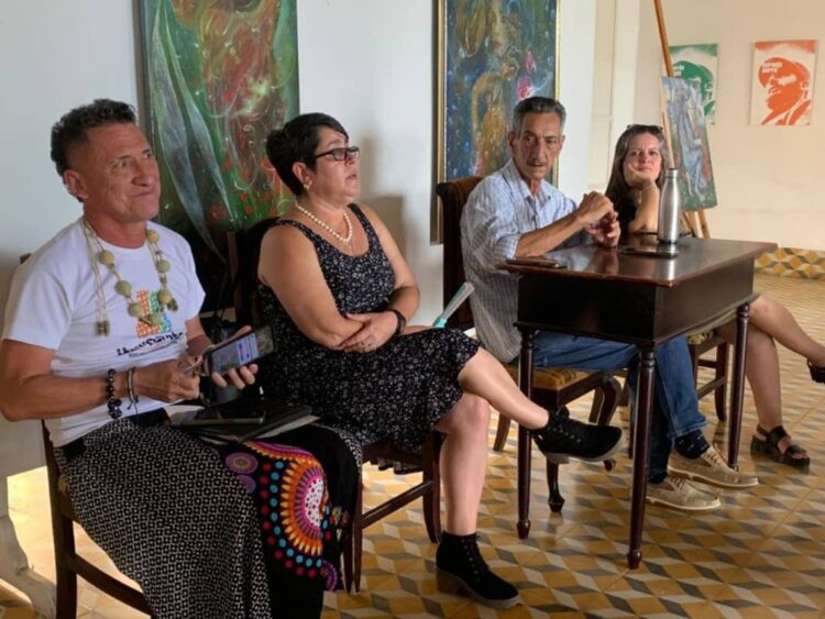 Comité organizador de Iberoarte 2025, en Holguín. Foto: Christian Escalona /periódico !Ahora!