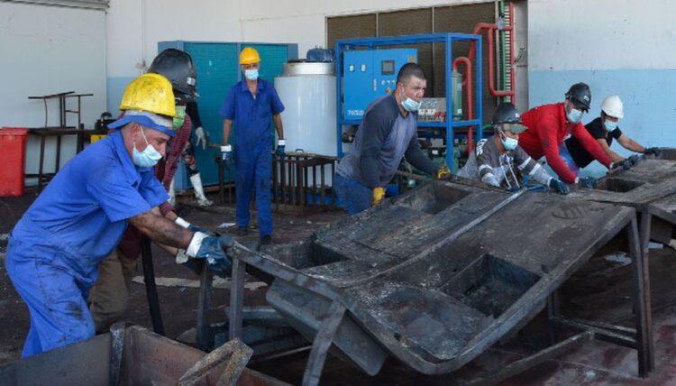 El incendio redujo a cenizas el 70% de las instalaciones de la planta. Foto: Pedro Paredes /Guerrillero