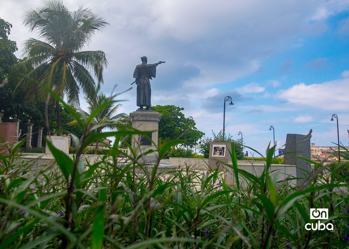 Monumento y parque en La Habana en honor a Hasekura Tsunenaga, primer samurái en visitar Cuba. Foto: Otmaro Rodríguez.