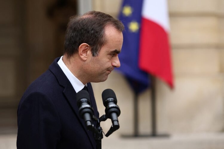 El renunciante primer ministro de Francia, Sebastien Lacornu.  Foto: EFE/EPA/STEPHANE MAHE / POOL MAXPPP OUT