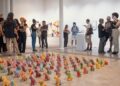 "Puzzle. Arte Cubano Emergente" se realiza en la Galería Taller Gorría hasta el próximo 8 de noviembre. Foto: Cortesia del evento.