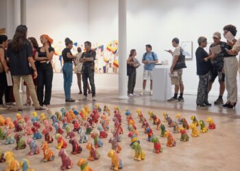 "Puzzle. Arte Cubano Emergente" se realiza en la Galería Taller Gorría hasta el próximo 8 de noviembre. Foto: Cortesia del evento.