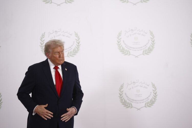 El presidente Donald Trump en la Cumbre de Paz de Gaza en Sharm El-Sheikh, Egipto, el 13 de octubre de 2025. Foto: EFE/EPA/YOAN VALAT.