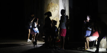 Apagón en Cuba. Foto: Ernesto Mastrascusa / EFE / Archivo.