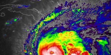 El poderoso huracán Melissa, al sur de Jamaica. Imagen tomada del perfil en Facebook del Instituto de Meteorología de Cuba.