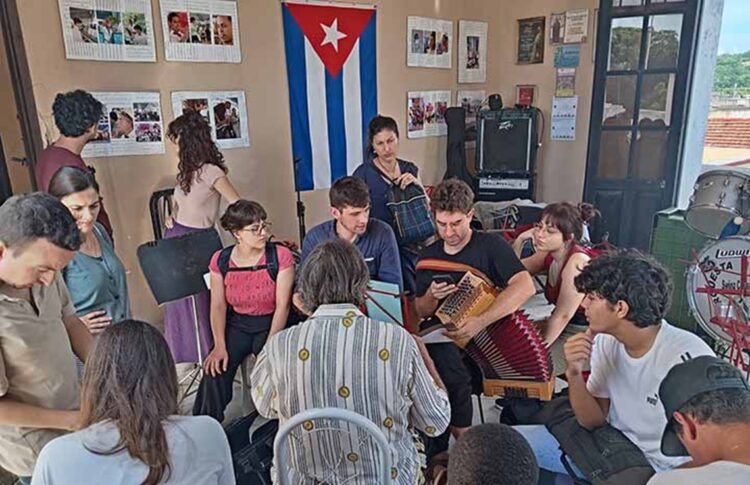 músicos cubanos italianos