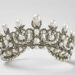 Diadema de la emperatriz Eugenia robada del Museo del Louvre, en París. Foto: EFE/ Département Des Objets D'art Du Musée Du Louvre.